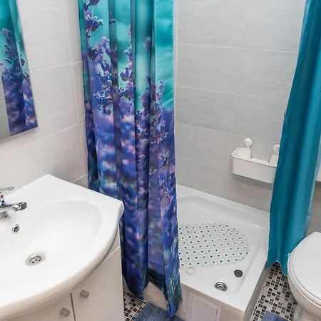 Appartement 2 Bedroom Gorgeous In *